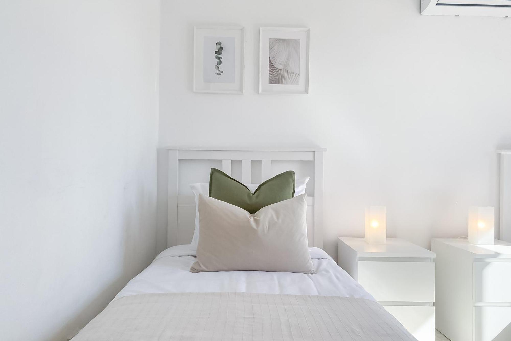 Phaedrus Living: Byzantium Modern City Flat Paphos Exterior photo
