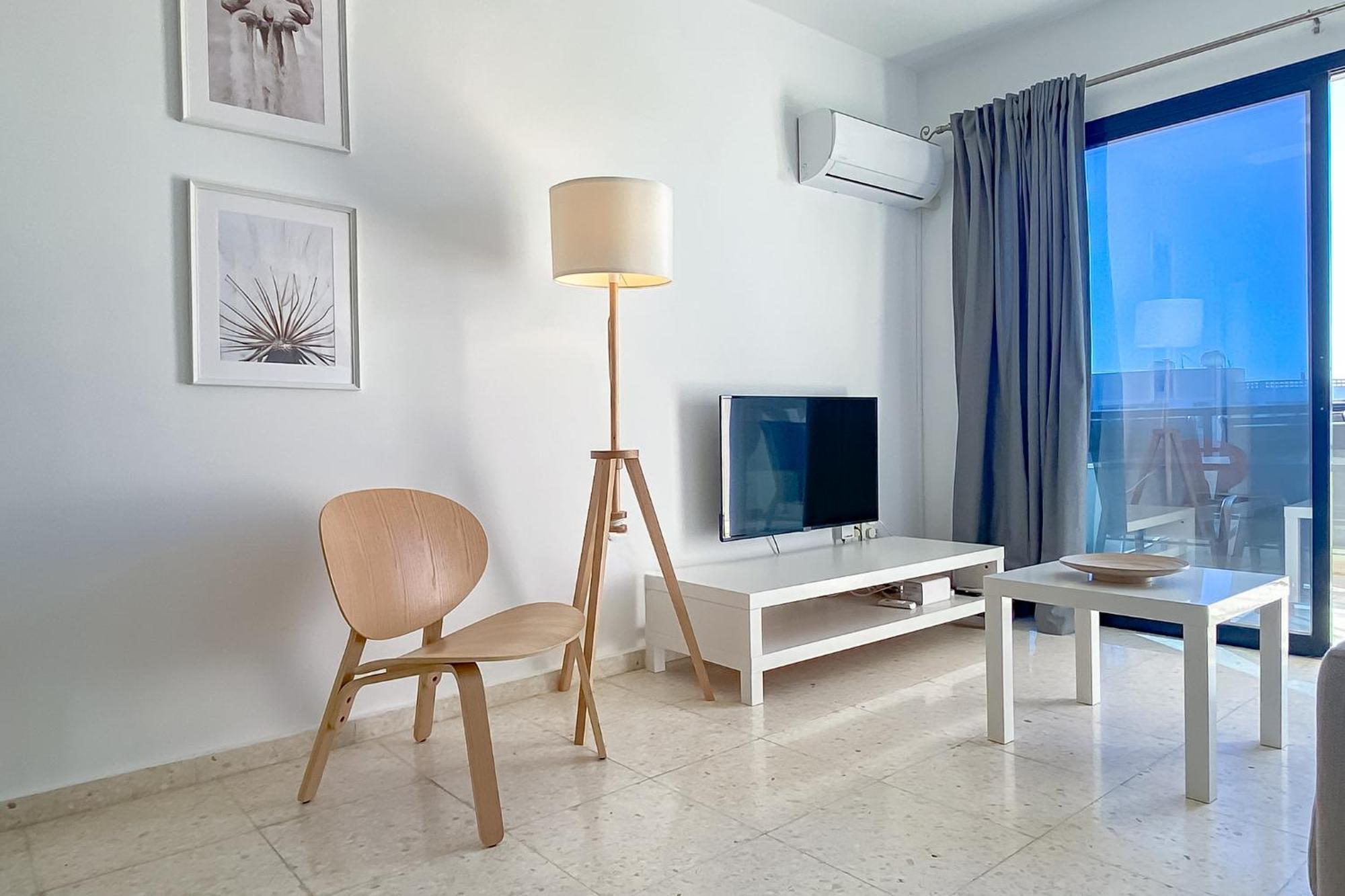 Phaedrus Living: Byzantium Modern City Flat Paphos Exterior photo